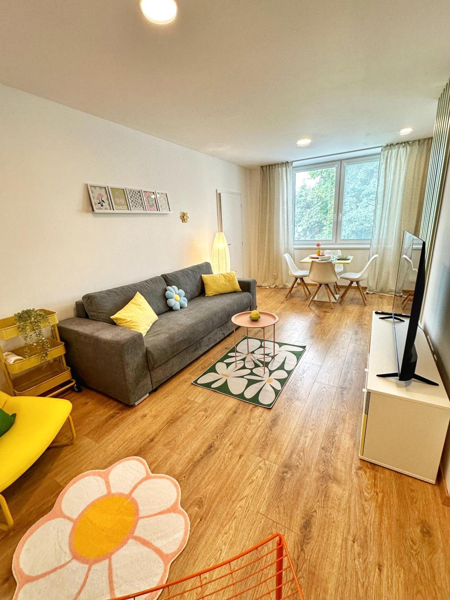 City Apartment I Trenčín 外观 照片