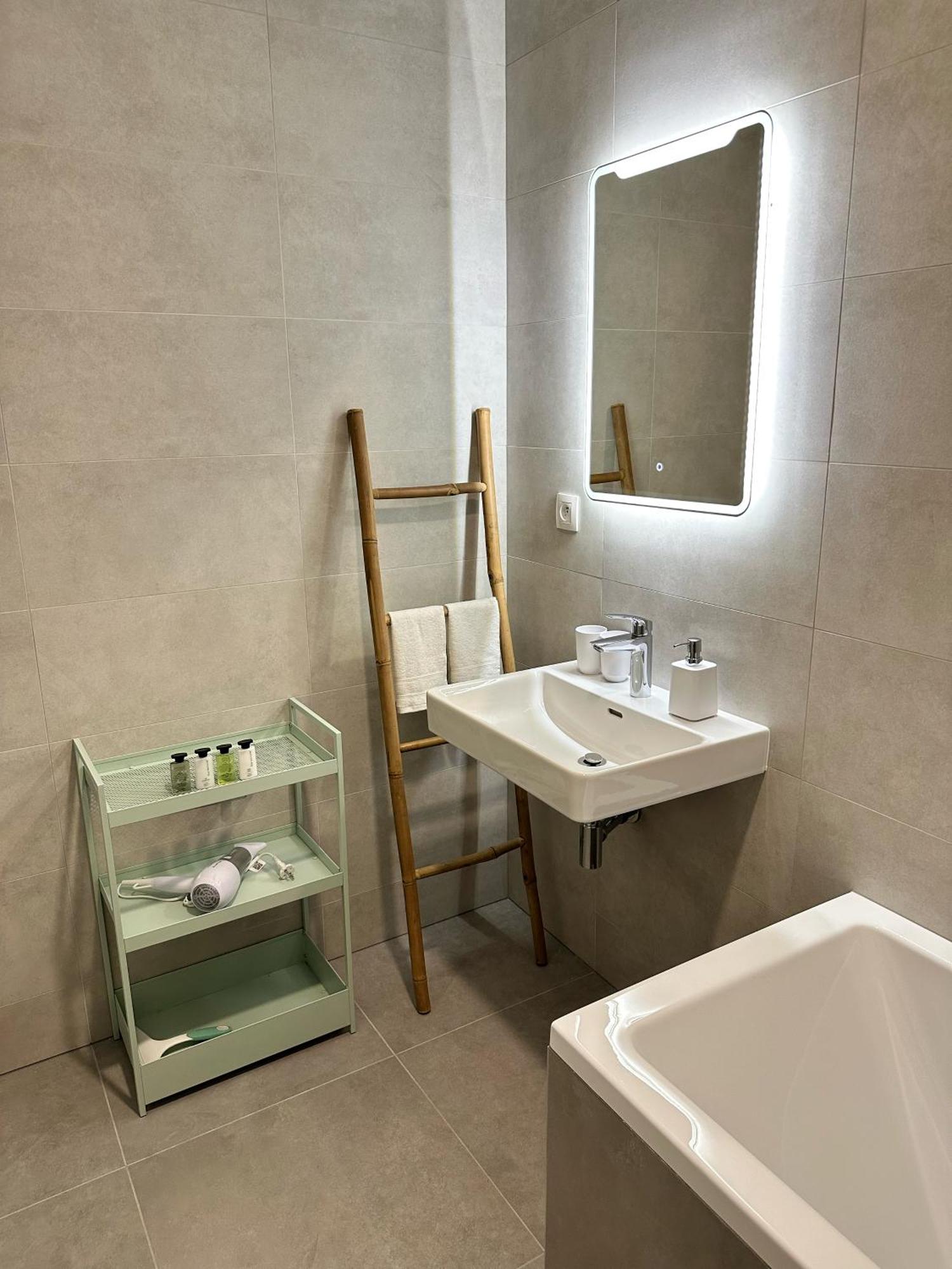 City Apartment I Trenčín 外观 照片
